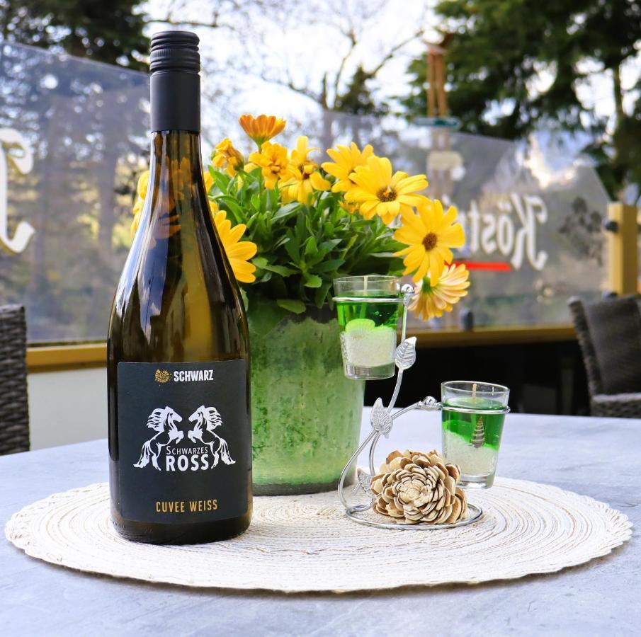 施瓦尔兹罗斯酒店 奥泊维森塔尔 外观 照片